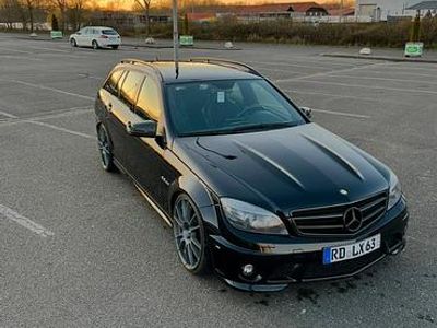 Mercedes C63 AMG