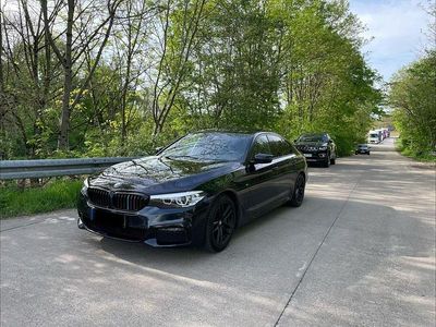 Gebraucht BMW 530 M Sport 252 PS (185 kW) 2018 Blau Limousine