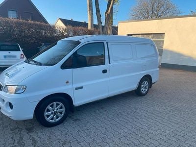 Gebraucht Hyundai H-1 140 PS (102 kW) 2006 Weiß Van / Kleinbus