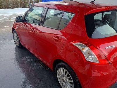 Rot Gebraucht 2012 Suzuki Swift Kleinwagen | 5.800 € (Fairer Preis)