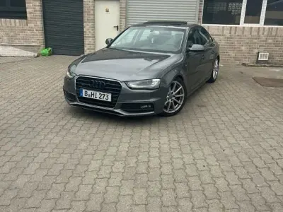 Używany Audi A4 Attraction 304 KM (223 kW) 2013 Szary Sedan/Limuzyna