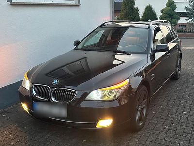 Gebraucht BMW 525 197 PS (144 kW) 2008 Schwarz Kombi