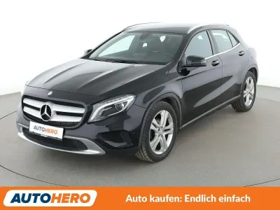 Gebraucht Mercedes GLA180 Urban 122 PS (89 kW) 2015 Schwarz SUV