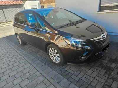 Gebraucht Opel Zafira Tourer 170 PS (125 kW) 2016 Braun Van / Kleinbus