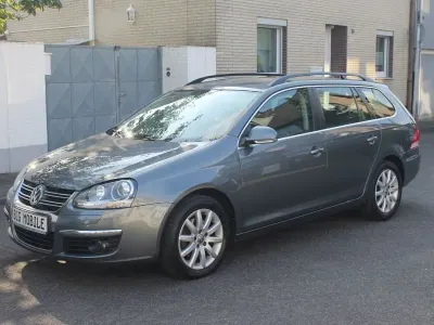 Gebraucht VW Golf V Comfortline 122 PS (89 kW) 2009 Grau Kombi