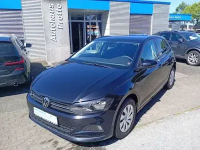 Gebraucht VW Polo Comfortline 95 PS (69 kW) 2021 Schwarz Kleinwagen