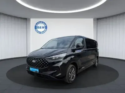 Używany Ford Tourneo Custom Titanium 136 KM (100 kW) 2025 Czarny Van