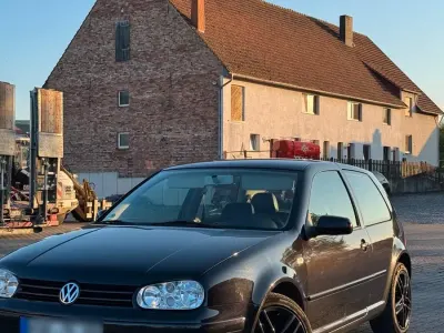 Gebraucht VW Golf 116 PS (85 kW) 2000 Schwarz Coupé