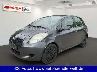 Gebraucht Toyota Yaris Basis 87 PS (63 kW) 2009 Grau Kleinwagen