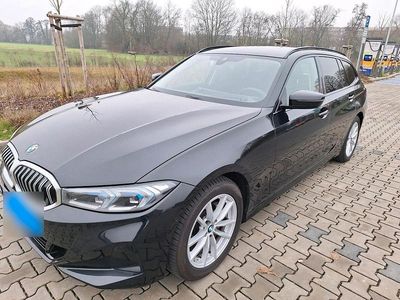 Second-hand BMW 318 Shadowline 156 CP (114 kW) 2024 Negru Break