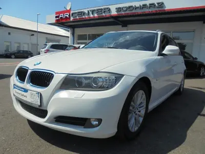 Gebraucht BMW 318 Sport Line 143 PS (105 kW) 2012 Weiß Kombi