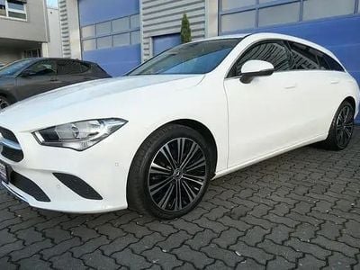 Brugt Mercedes CLA220 Shooting Brake Progressive 190 HK (139 kW) 2022 Hvid Stationcar