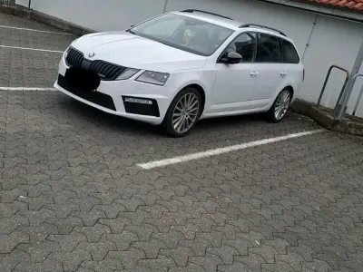 Gebraucht Skoda Octavia vRS 245 PS (180 kW) 2019 Weiß Kombi