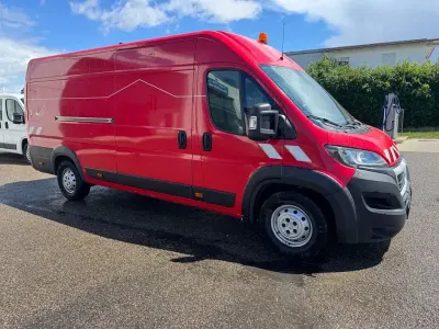 Gebraucht Peugeot Boxer 163 PS (119 kW) 2019 Weiß Van