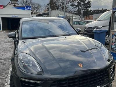 Porsche Macan S