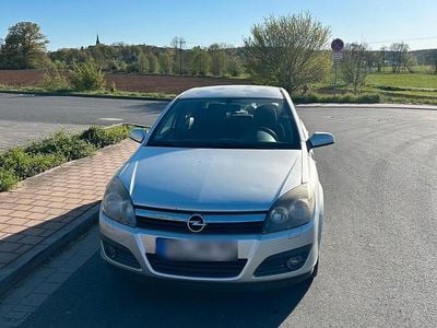 Second-hand Opel Astra 105 CP (77 kW) 2008 Gri Hatchback