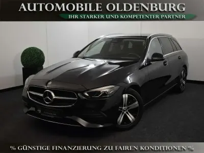 Gebraucht Mercedes C200 Avantgarde 163 PS (119 kW) 2023 Schwarz Limousine