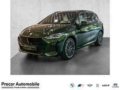 Nouă BMW 225 M Sport 136 CP (100 kW) 2026 Verde Monovolum