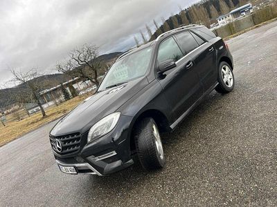 Gebraucht Mercedes ML350 AMG line 258 PS (189 kW) 2012 Schwarz SUV