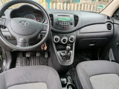 Gebraucht Hyundai i10 67 PS (49 kW) 2009 Schwarz Kleinwagen