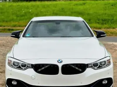 Gebraucht BMW 425 Sport Line 218 PS (160 kW) 2015 Weiß Coupé