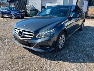 Second-hand Mercedes E220 170 CP (125 kW) 2015 Gri Berlinǎ