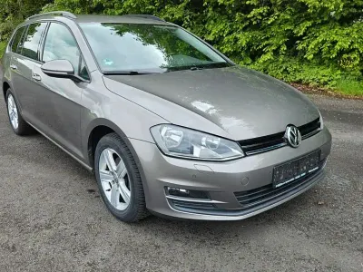 Gebraucht VW Golf VII Comfortline 105 PS (77 kW) 2013 Grau Kombi