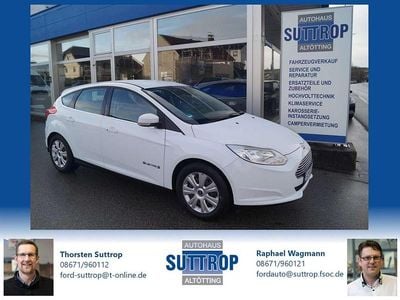 Gebraucht Ford Focus 106 kW (145 PS) 2014 Frostweiß Limousine