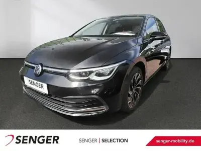 Gebraucht VW Golf VIII Move 150 PS (110 kW) 2023 Schwarz Limousine