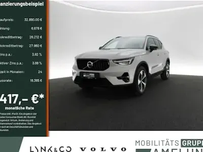 Używany Volvo XC40 Plus 163 KM (119 kW) 2025 Srebrny SUV