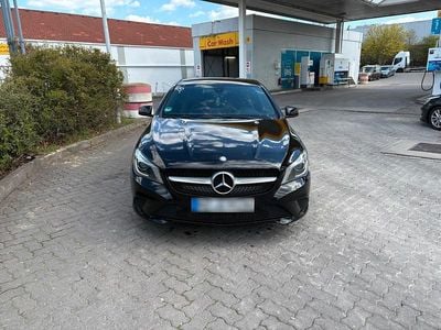 Usata Mercedes CLA200 130 CV (95 kW) 2015 Nero Station wagon