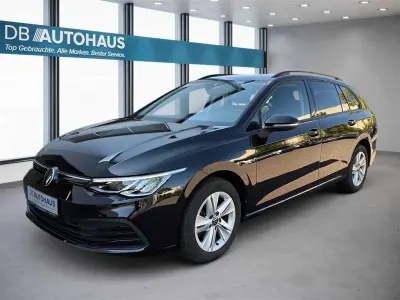 Gebraucht VW Golf VIII Life 110 PS (80 kW) 2024 Schwarz Kombi