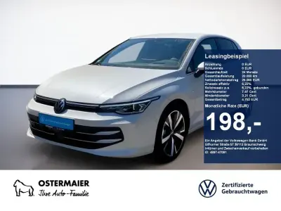 Gebraucht VW Golf VIII Style 150 PS (110 kW) 2024 Oryxweiß perlmutteffekt Limousine