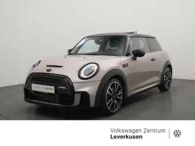 Gebraucht Mini Cooper S 178 PS (130 kW) 2023 Schwarz / rooftop grey (metallic) Kleinwagen