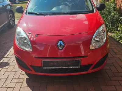 Gebraucht Renault Twingo 58 PS (42 kW) 2008 Rot Kleinwagen