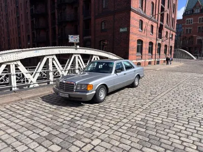 Gebraucht Mercedes 300 125 PS (91 kW) 1984 Silber Limousine