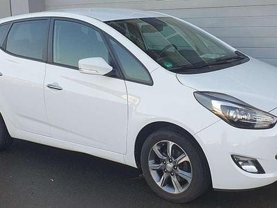 Gebraucht Hyundai ix20 Trend 125 PS (91 kW) 2016 Weiß Kleinwagen