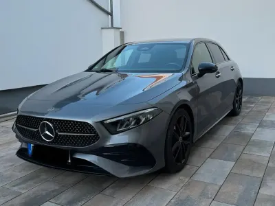 Gebraucht Mercedes A180 AMG line 136 PS (100 kW) 2023 Grau Kleinwagen
