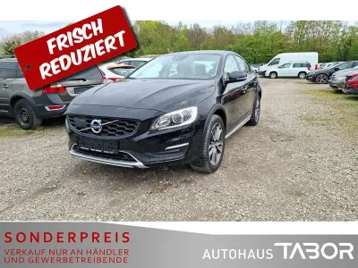 Używany Volvo S60 CC Summum 190 KM (139 kW) 2016 Czarny Sedan/Limuzyna