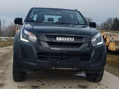 Usado Isuzu Pick up 163 HP (119 kW) 2017 Verde Pickup