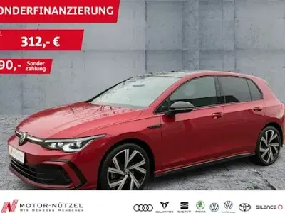 Brugt VW Golf VIII R-line 150 HK (110 kW) 2022 Rød Sedan