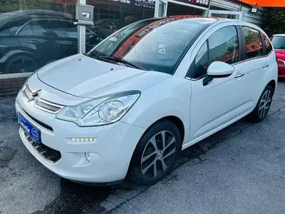 Gebraucht Citroën C3 SELECTION 82 PS (60 kW) 2016 Blanc perle Limousine