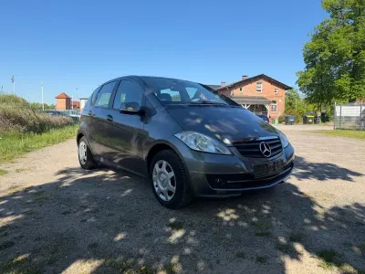 Gebraucht Mercedes A150 Elegance 95 PS (69 kW) 2008 Silber Van / Kleinbus