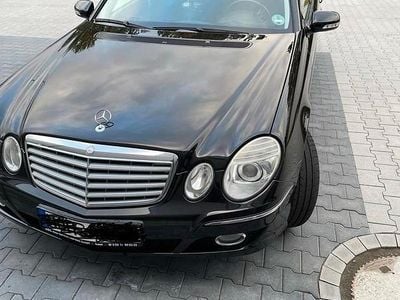 Gebraucht Mercedes E200 136 PS (100 kW) 2009 Schwarz Limousine