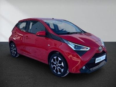 Usata Toyota Aygo X-play 72 CV (52 kW) 2019 Rosso Utilitaria