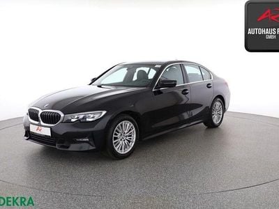 Gebraucht BMW 320 Sport Line 184 PS (135 kW) 2019 Black sapphire Limousine
