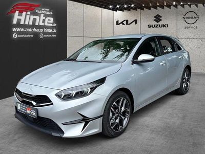 Neu Kia Ceed Spirit 140 PS (102 kW) 2025 Kcs) sparkling silver m (silber Kleinwagen