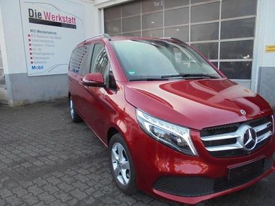 Gebraucht Mercedes V250 Avantgarde Edition 190 PS (139 kW) 2022 Rot Van / Kleinbus
