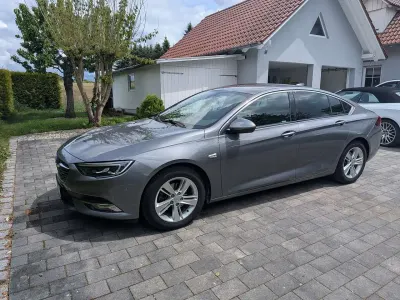 Gebraucht Opel Insignia Country Tourer Exklusiv 165 PS (121 kW) 2018 Limousine