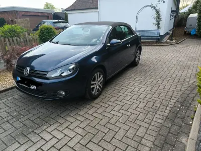 Gebraucht VW Golf Cabriolet 122 PS (89 kW) 2012 Blau Cabrio
